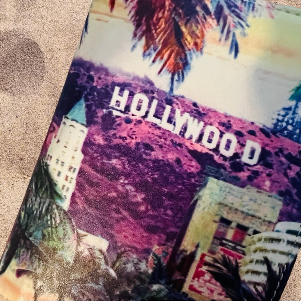 Nicole Lee Hollywood Wallet, New - Picture 2 of 4